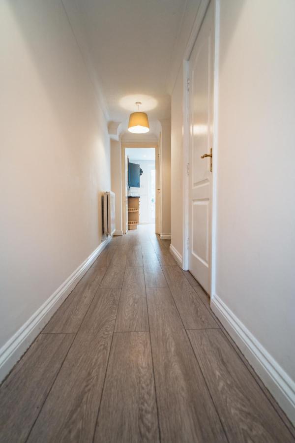 Beautiful Town House With Private Garden And Patio Villa Canford Magna Dış mekan fotoğraf