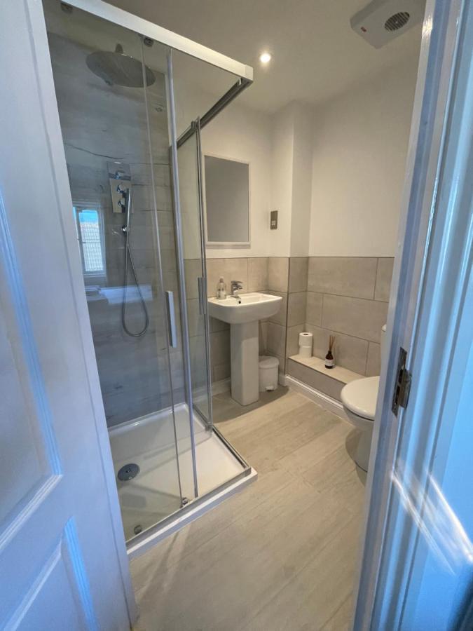 Beautiful Town House With Private Garden And Patio Villa Canford Magna Dış mekan fotoğraf